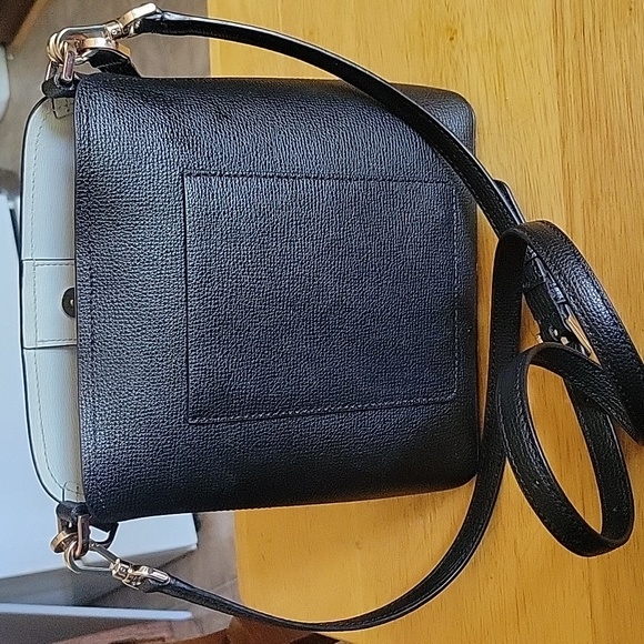 Purse - Picture 2 of 4